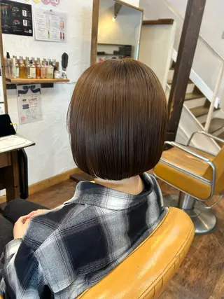 ショート カラー 服部 和香のヘアスタイル