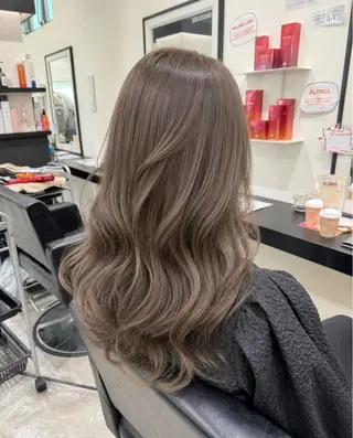 セミロング Apa kabar 鳳店 店長 吉田裕のヘアスタイル