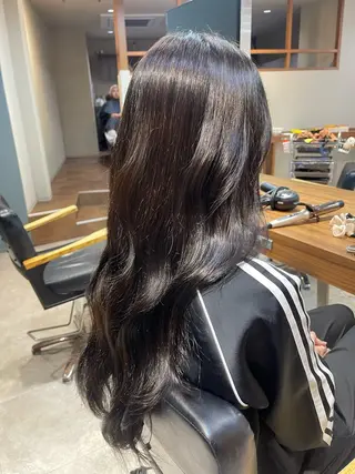 ロング EIGHT 濱田響のヘアスタイル