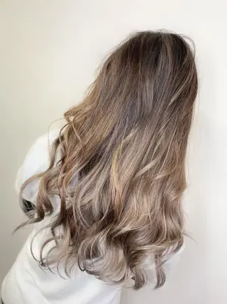 ロング カラー Luzir⭐︎ GEN⭐︎のヘアスタイル