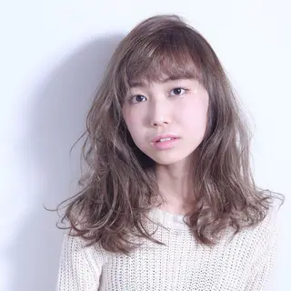 セミロング カラー 海外風レイヤーカット 👑店長 平松 由のヘアスタイル