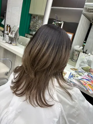 セミロング 立福 杏夏のヘアスタイル