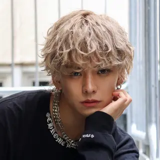 ショート カラー パーマ メンズ 🔥メンズ極🔥韓国 シャドウ/波巻き柿崎のヘアスタイル