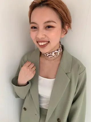 ショート カラー ヘアアレンジ サナ🌱 切りっぱなしボブのヘアスタイル
