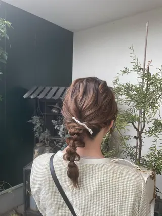 ミディアム ヘアアレンジ 山下 襟華のヘアスタイル