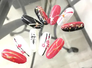ネイル 和賀井 恵理のネイルデザイン