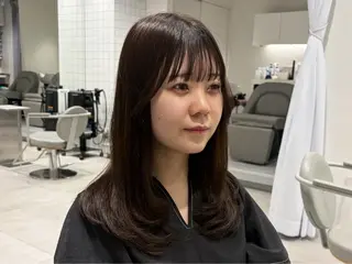 セミロング レイヤー♡ 石川優奈のヘアスタイル
