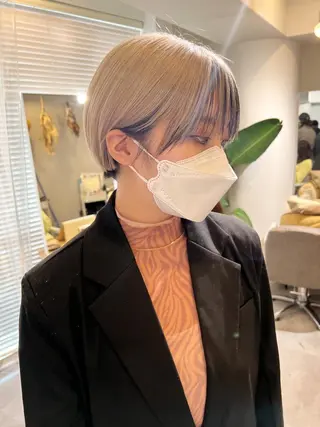 ショート レイヤー×縮毛矯正 深見 拓のヘアスタイル