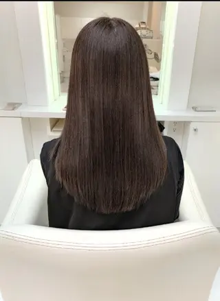 ロング カラー 中野韓国レイヤー× ウルフ  本木之教
のヘアスタイル