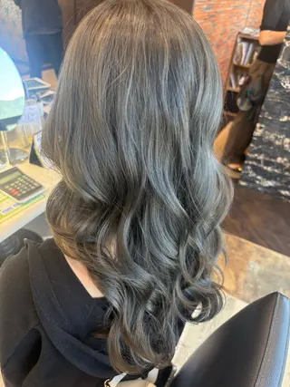 カラー 🫧美髪&髪質改善 𝔼𝕀𝕄𝕀🫧のヘアスタイル