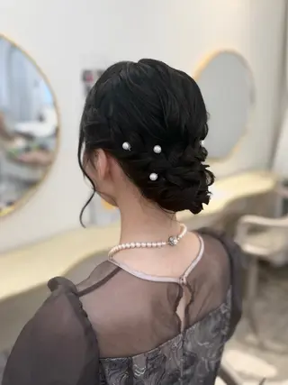 セミロング ヘアアレンジ 梅田茶屋町ヘアセット 🎀RIONA🎀のヘアスタイル