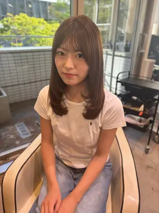 セミロング カラー ヘアアレンジ 【韓国ヘア/透明感 カラー】makotoのヘアスタイル