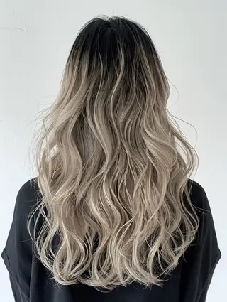 ロング カラー 澤田 真弥のヘアスタイル