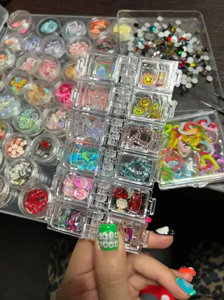 ネイル 中村 翠のネイルデザイン