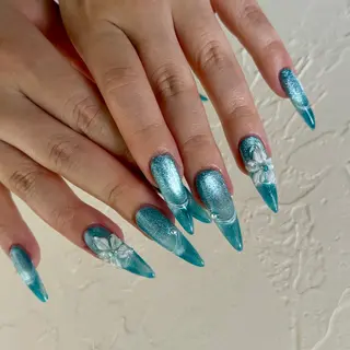 ネイル nailstudio eviz新宿店のネイルデザイン