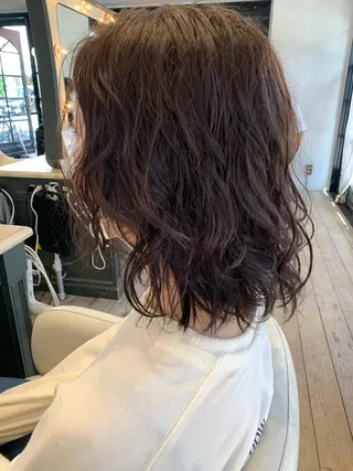 ミディアム パーマ hiro【沿線で叶う 似合わせhair】のヘアスタイル
