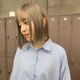 ミディアム カラー 岡本康平/ケアブリ ーチ/酸性ストレートのヘアスタイル