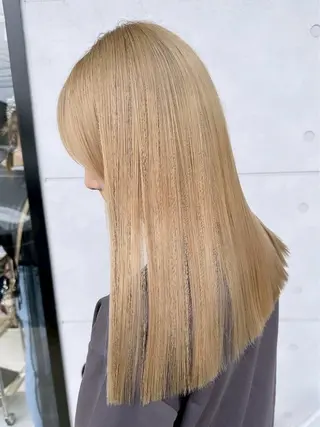 ロング ハイトーンカラー / kureaのヘアスタイル