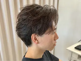 ショート センターパート 韓国ヘア・綾也のヘアスタイル