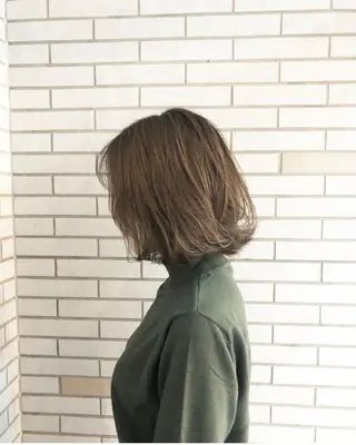 ショート カラー 中村 よしひでのヘアスタイル
