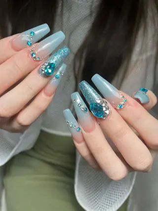 ネイル Maggie Nail🦩のネイルデザイン