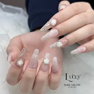 ネイル Lucky Nail Salonのネイルデザイン