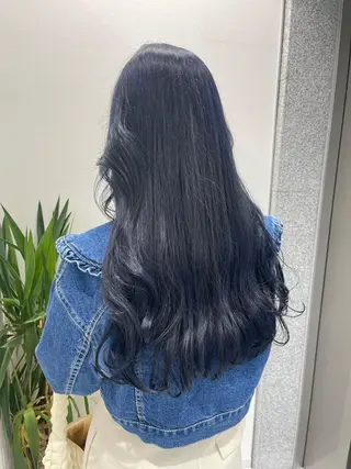 ロング カラー ラベンダー💜 グレージュ🩶のヘアスタイル