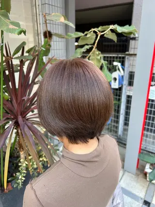 カラー 西村 優那のヘアスタイル