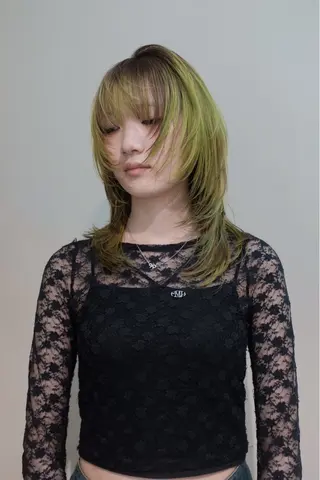 セミロング カラー ヘアアレンジ OPUSダブルカラー ケアブリーチのヘアスタイル