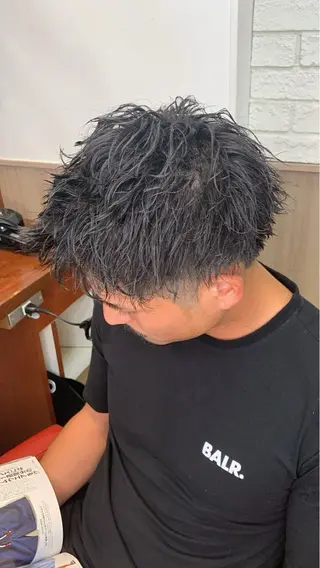 ショート メンズ 本島 大生のヘアスタイル