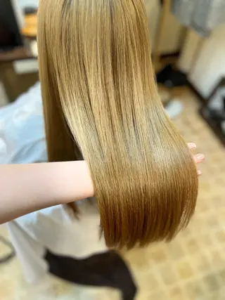 ロング 石野 しおりのヘアスタイル