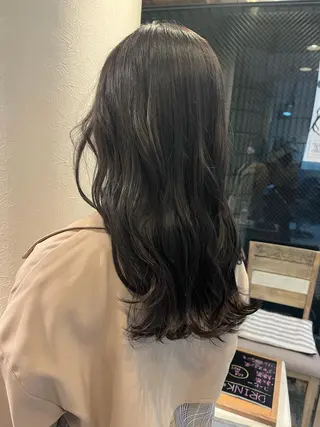 セミロング カラー キンサダ ワンリダ‪のヘアスタイル