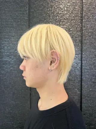 ショート カラー メンズ 對馬 光梨のヘアスタイル