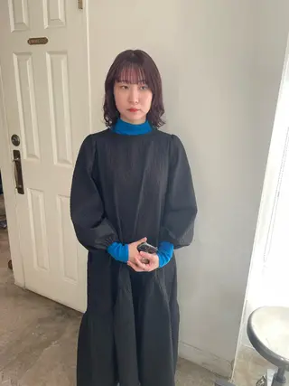 ミディアム カラー MIOベージュカラー 柔らかいカラーのヘアスタイル