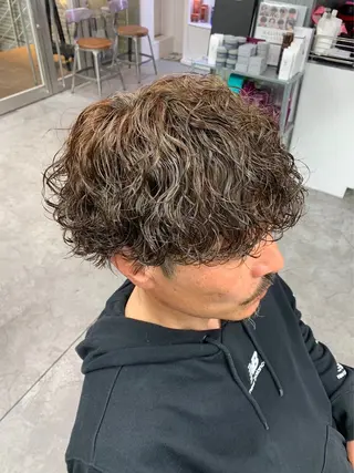 ショート カラー パーマ メンズ キッズ パーマ支持率No.1 ❤️‍🔥安成弾のヘアスタイル