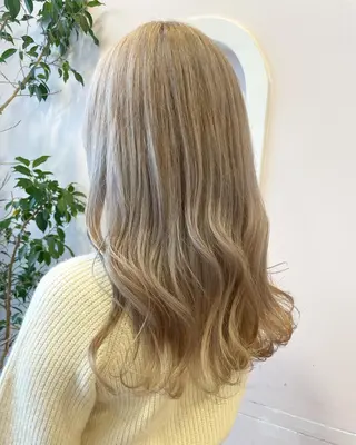 ロング カラー 🌸HONOKA🌸 【グレージュ】のヘアスタイル