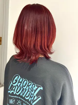 ミディアム 小谷野 真優のヘアスタイル