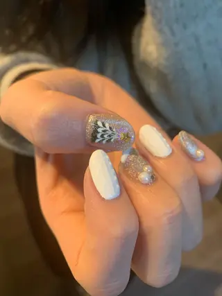 ネイル 芳賀 暦美のネイルデザイン