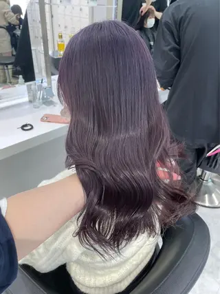 ロング カラー ラベンダー💜 グレージュ🩶のヘアスタイル