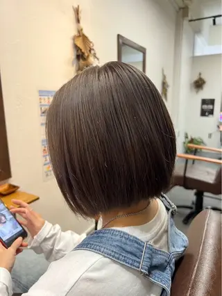 ショート カラー sun trip 荒川のヘアスタイル
