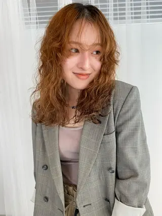 ロング サトウ ナナのヘアスタイル