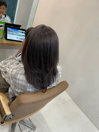 セミロング 鈴木 妃帆未のヘアスタイル