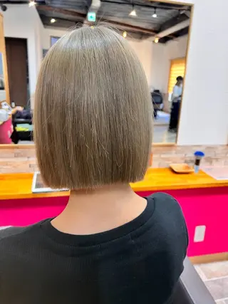 ショート カラー ヘアカラー&縮毛矯正 STAR☆RIVERのヘアスタイル