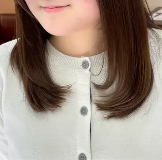 ミディアム 堀 綾花のヘアスタイル