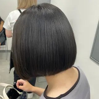 ショート カラー ヘアアレンジ 縮毛矯正🤍 ボブ/ HIKARIのヘアスタイル
