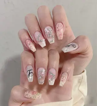 ネイル Julie Nail Rinのネイルデザイン