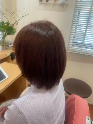 ショート カラー 小島 愛のヘアスタイル
