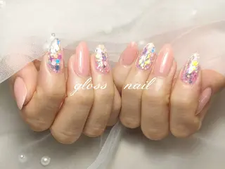 ネイル アヤカ☘️Gloss nailのネイルデザイン
