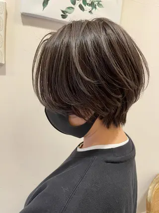 ショート カラー 韓国レイヤー×艶髪 ハイトーンRyukiのヘアスタイル