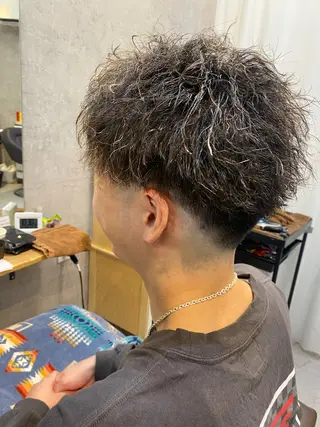 パーマ メンズ 似合う髪型見つけます AYAKAのヘアスタイル